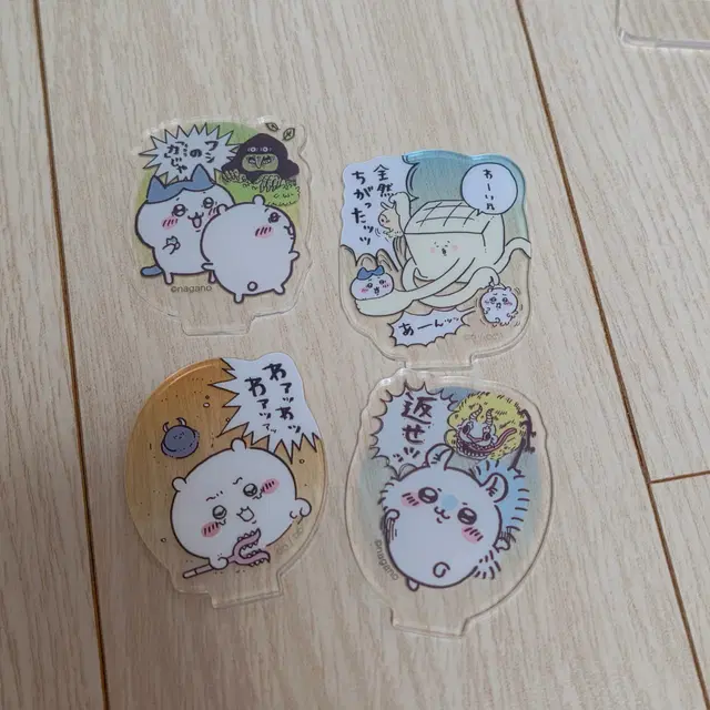 먼작귀 아크릴 스탠드, 모몽가, 하치와레 치이카와