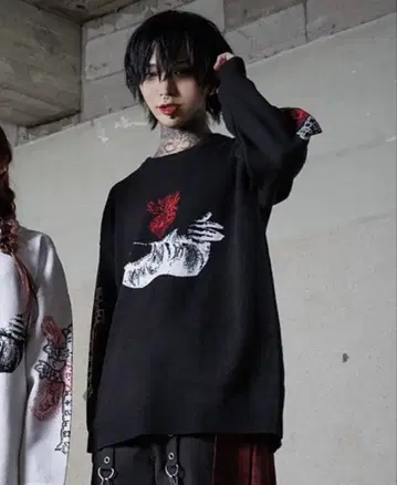 Deviants 이마지널 마리아 빅 니트 블랙