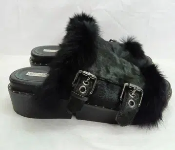 PRIDE BIS 프라이드 비스 퍼 x 송치 가죽 샌들