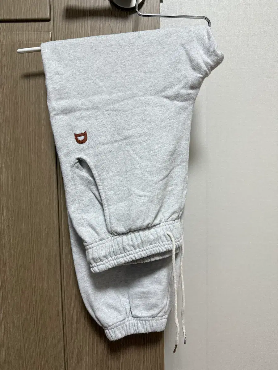 Dunst Unisex Leather Logo Sweatpants