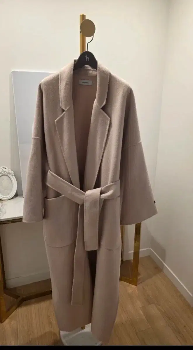 Musee Mu Belle Belt Long Cashmere Wool Coat Beige