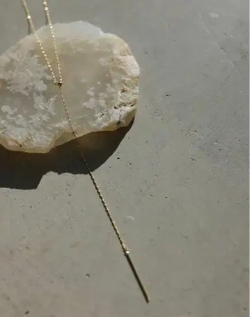 anuans 아뉴앙스 엘레강트 라인 라리엣 목걸이 골드