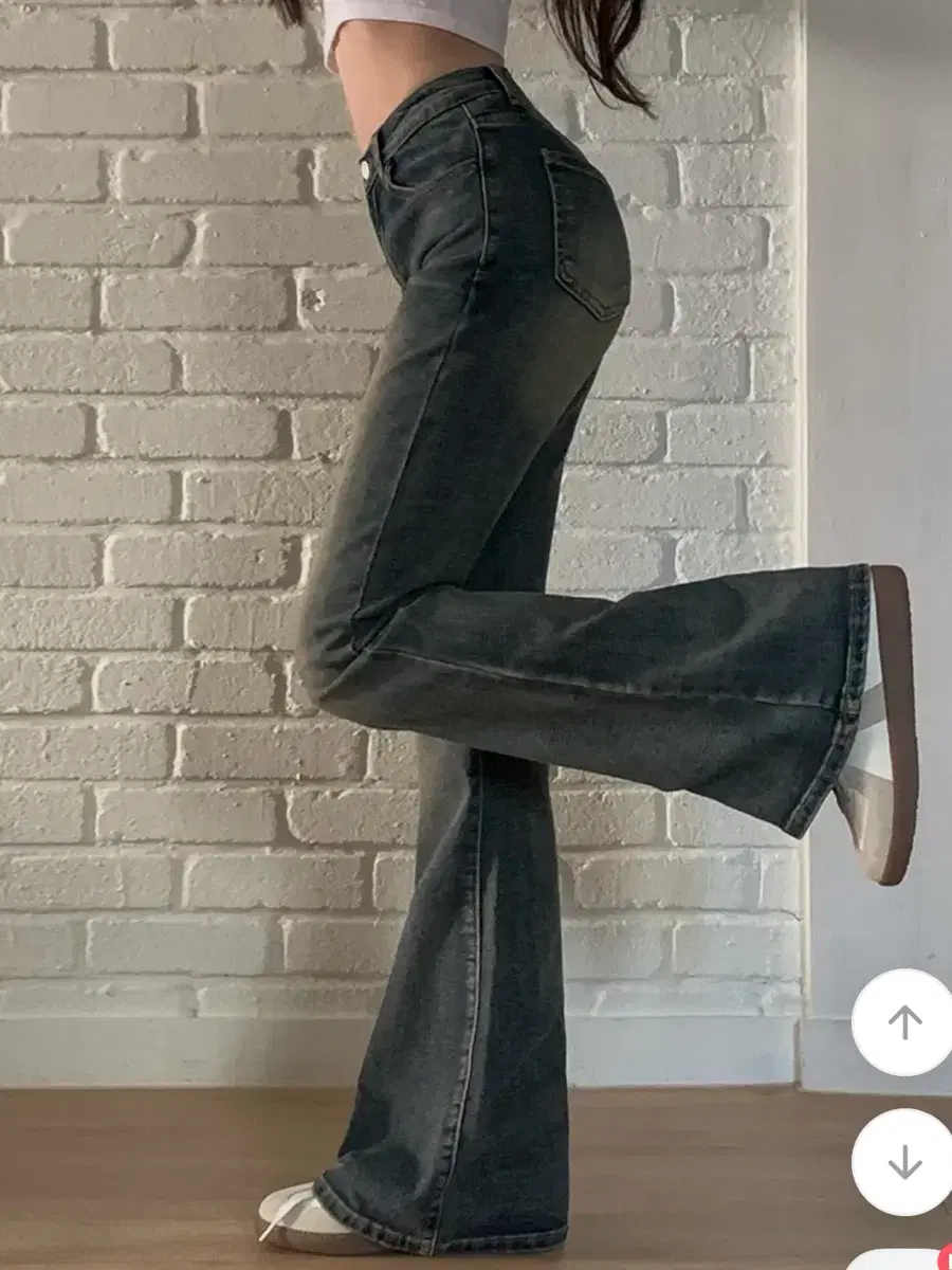 Avely Bootcut Denim Vintage Washing Jeans