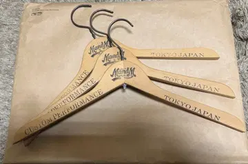 M&M custom performance Furniture 행거 가구