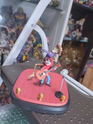 PIXAR 리멤버 미 장면 피규어 해피 복권