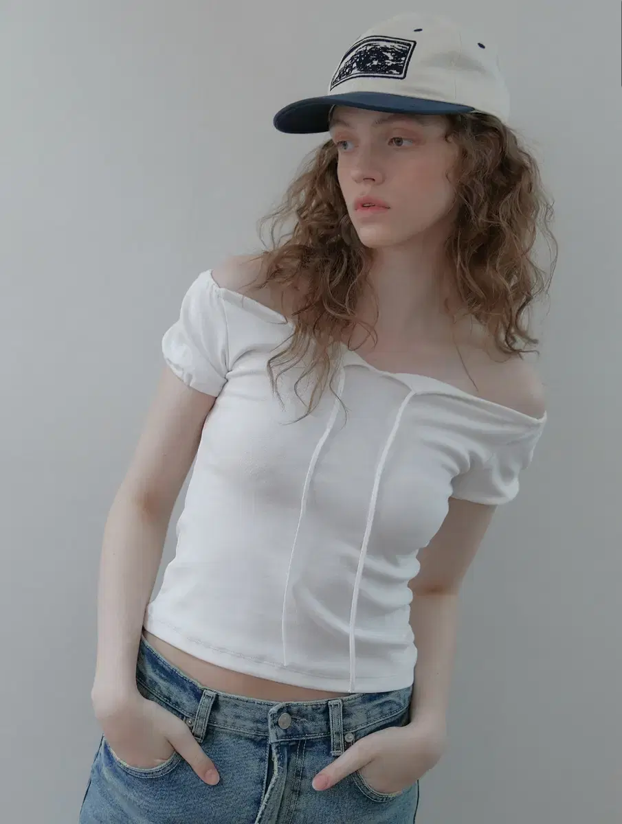 Headment Off-Shoulder Baby Shirring T-shirt