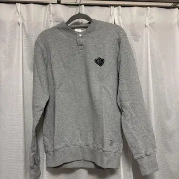 미사용 새상품 THE CRIMIE 그레이 맨투맨 S 정가 19,800엔