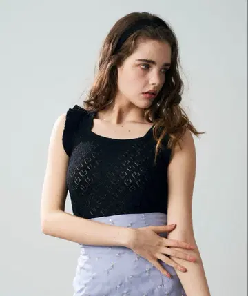 DEICY 라메 부클레 하트 니트