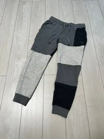 1PIU1UGUALE3 RELAX S 매장 한정판 조거 스웨트 팬츠