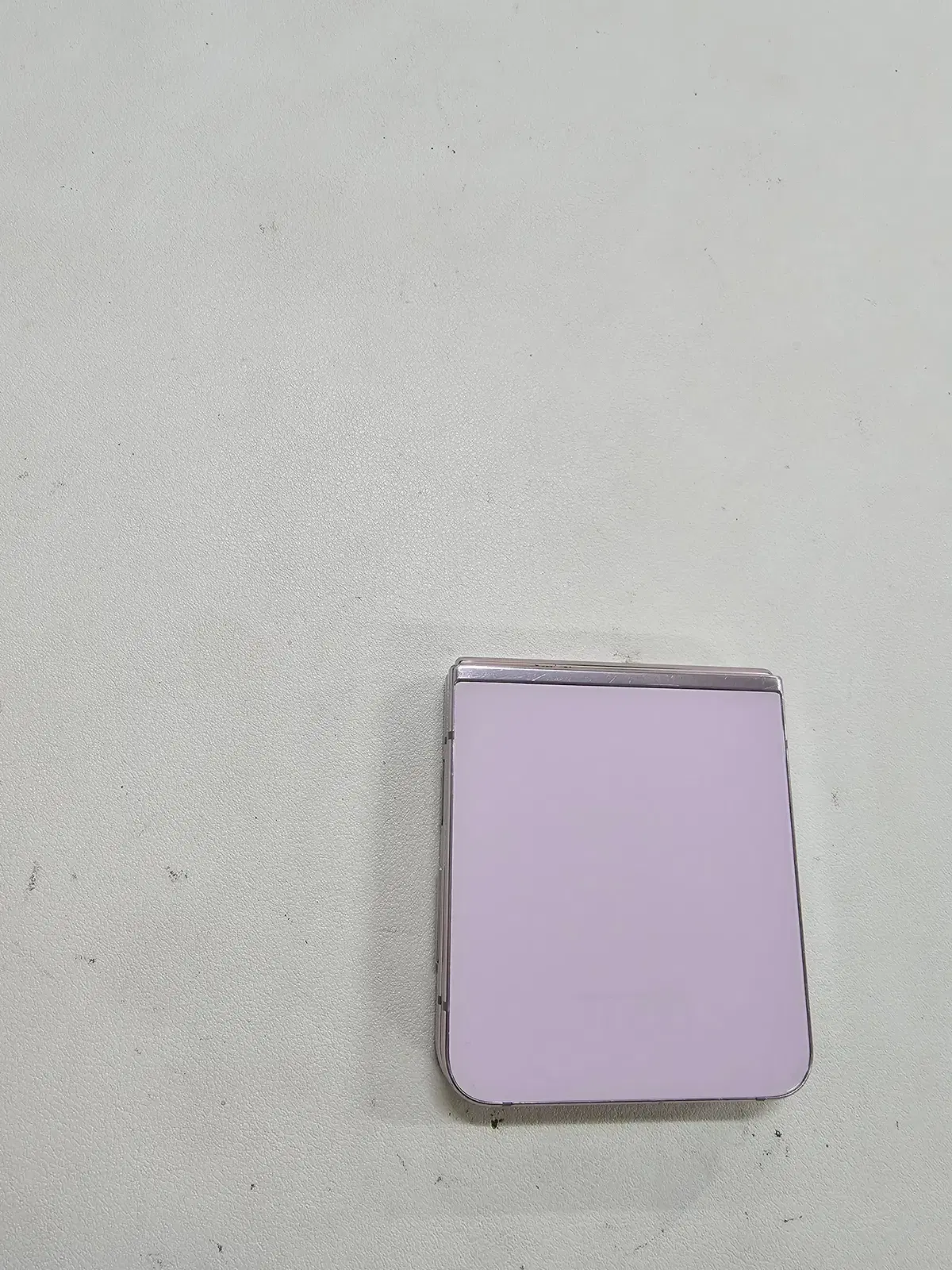 Galaxy Z Flip5 Lavender 512GB No Burn-in Normal Unlocked Phone