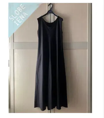 슬로브 이에나 드라이컷 슬리브리스 플레어 원피스