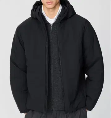 미사용 새상품 UNIQLO C 유니클로 퍼프 테크 후드티 블랙 사이즈 M