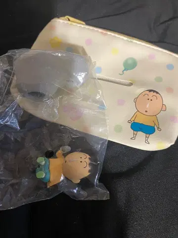 짱구는 못말려 파우치와 피규어 세트 보오