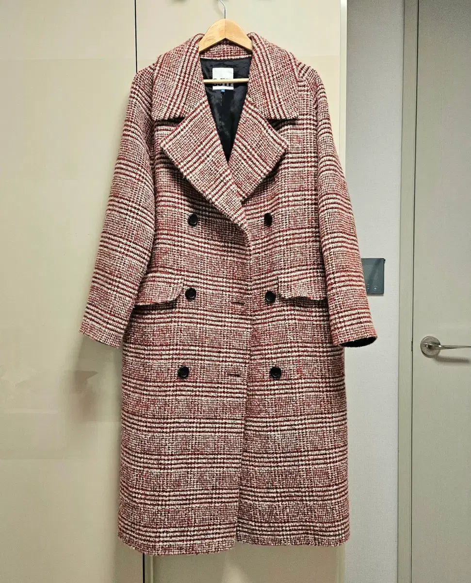 Sjyp Check Coat