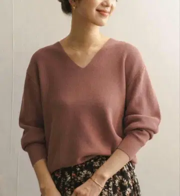 어반 리서치 도어스 코튼  V넥 니트 핑크 베이지 미사용 새상품