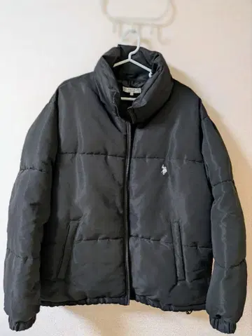 블랙 다운 자켓 폴로 자수