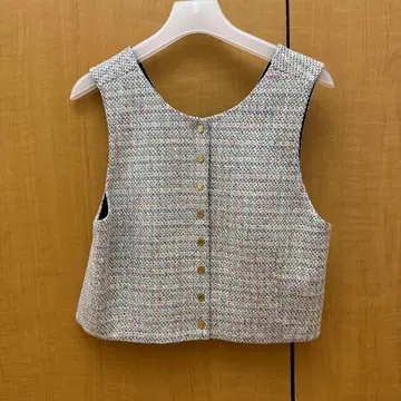 멀티 컬러 버튼 크롭 베스트