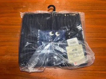 아냐 힌드마치 x 유니클로 히트텍 니트 머플러