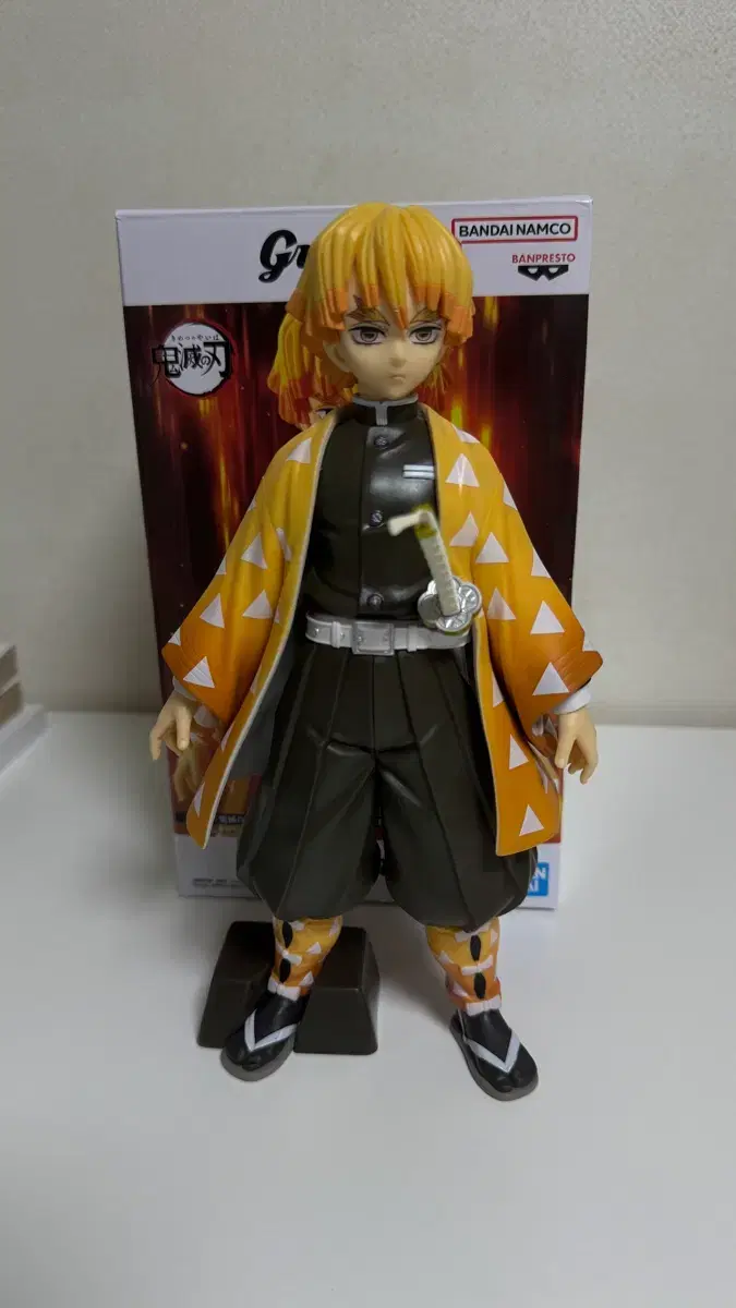 Demon Slayer Grandista Zenitsu Figure