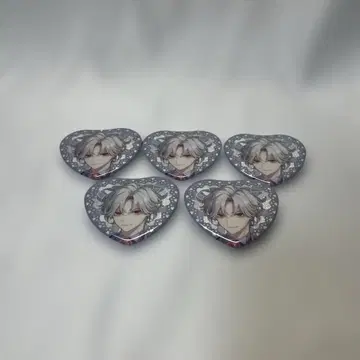 쿠츠하 하트형 캔뱃지 5개 Prism Heart June Bride