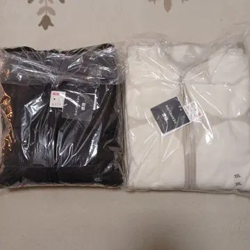 [ 미사용 미개봉 새상품 ] 유니클로 마리메꼬 플리스 블랙 화이트 3XL