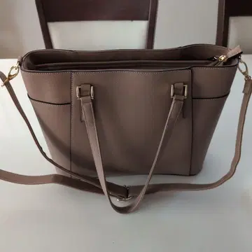 브라운 합성 피혁 숄더백