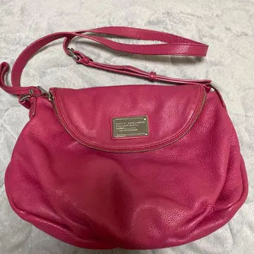 마크제이콥스 핑크 가죽 숄더백