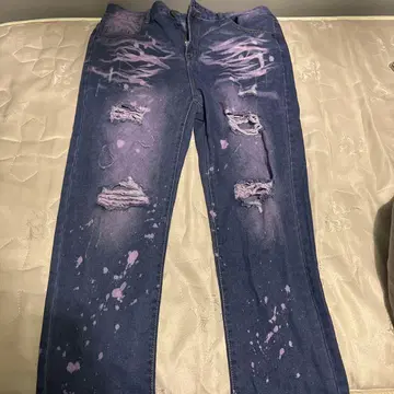 데미지 가공 스트레이트 레그 데님