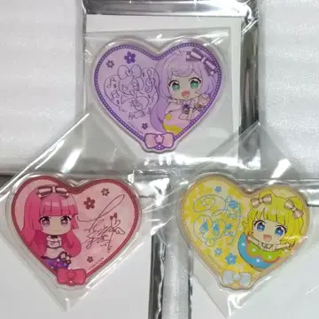 프리파라 라라 미레이 소피 아크릴 배지 데코트 애니메이트 카페