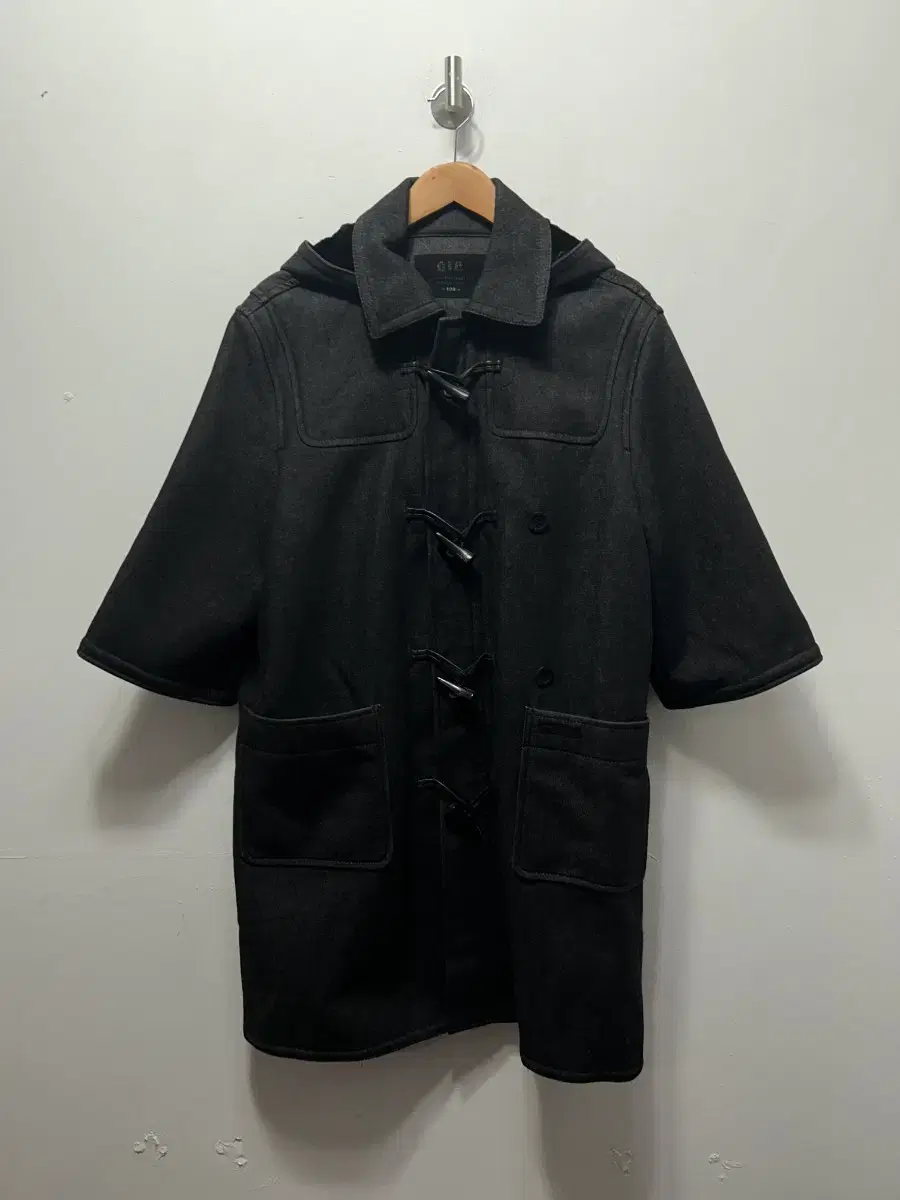 CIA Black Hood Tteokbokki Short Sleeve Coat 100