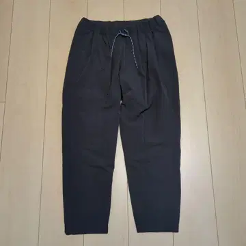 마운틴 이퀴프먼트 크롭 이지 팬츠 XS 사이즈