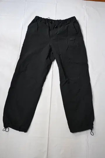 GAP 블랙 나일론 파라슈트 팬츠