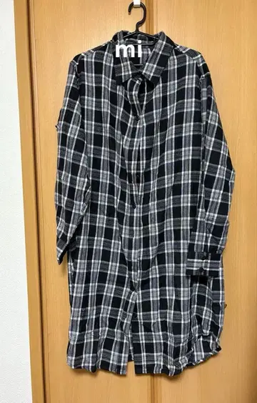 셔츠풍 체크 롱 스커트