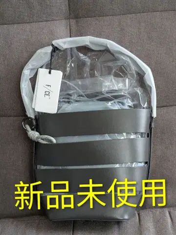 새상품 FCE TECH LEATHER CAGE BUCKET 백