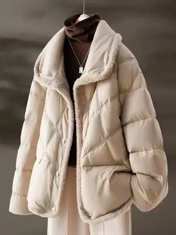 플리스 카라 부착 베이지 다운 자켓