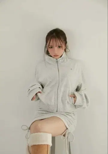 andmary Heart point girls set up gray