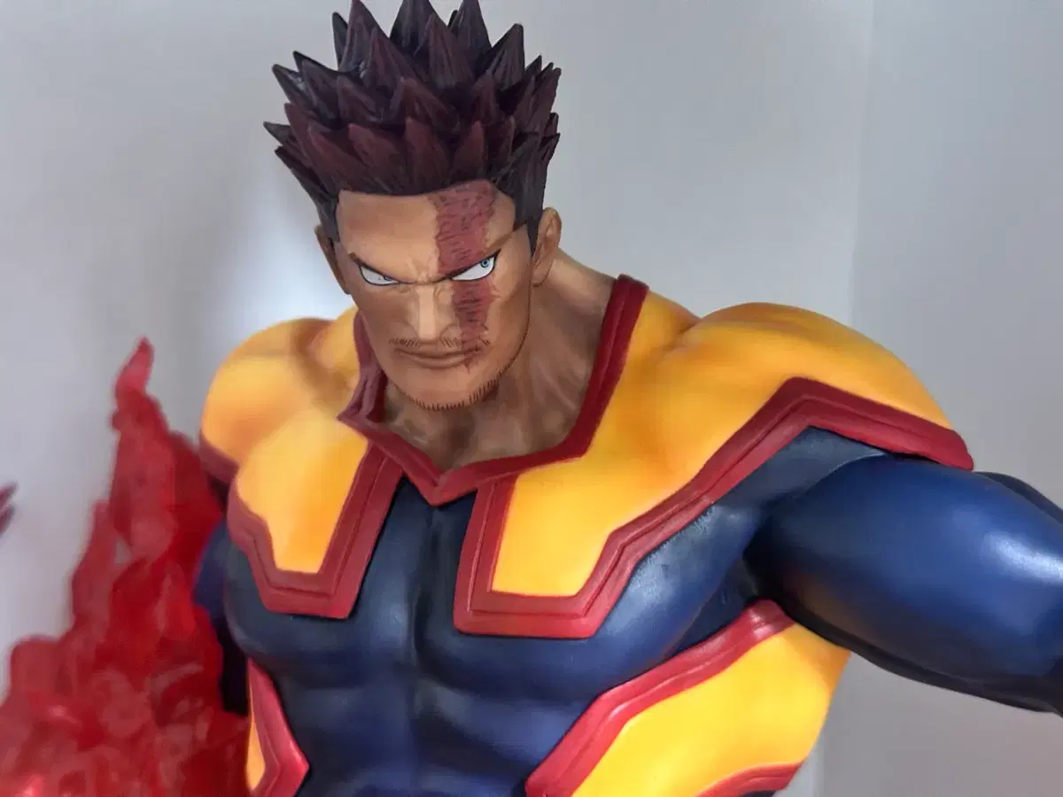 (Unsealed) My Hero Academia Ichiban Kuji The Strength That Defends - C Prize Endeavor Figure