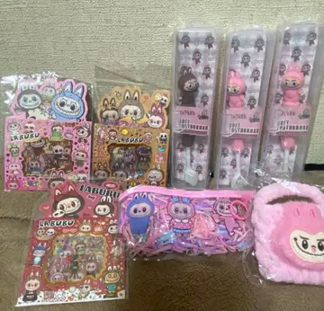 LABUBU 캐릭터 굿즈 세트