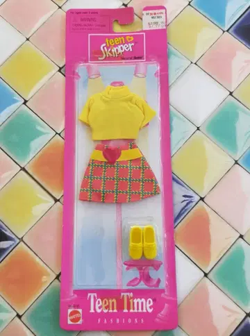 틴 스키퍼 아웃핏