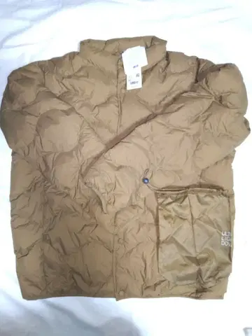 미사용 새상품 유니클로 울트라 라이트 다운 웨이브 퀼트 자켓 브라운 XL