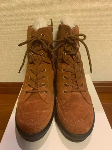 fitfit 스웨이드 레이스업 부츠 카멜 브라운 숏부츠