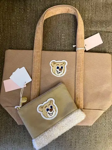 러브러리 바이 페이 올드 테디 와펜 토트 보아 파우치