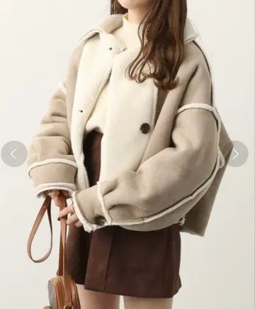 Heather 헤더 리버서블 무스탕 보아 숏 코트