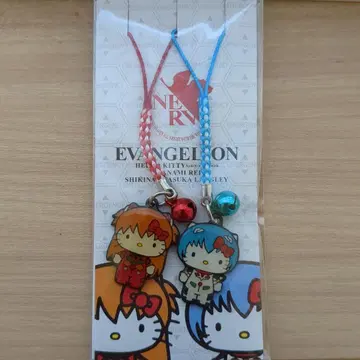 가격 인하! 키티 에반게리온 콜라보 스트랩