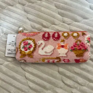 라브라리 페이 리 드레스업 걸