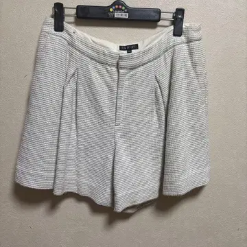 INDIVI 화이트 숏팬츠 40