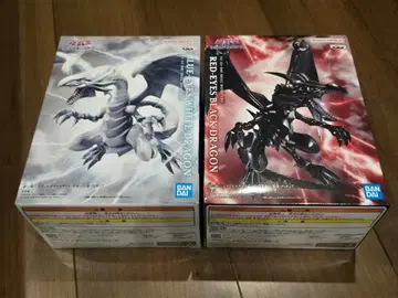 레드 아이즈 블랙 드래곤 푸른 눈의 백룡 피규어