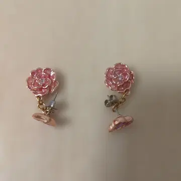 안나수이 ANNA SUI 핑크 꽃 디자인 귀걸이