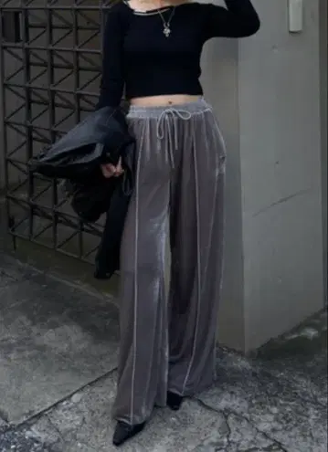 ACLENT 핀턱 벨로아 팬츠 그레이