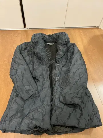 [ 득템 ] KRIZIA POI 크리치아포이 경량 다운 코트